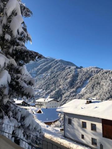 Haus Hubertus Wintersaison Und Sommersaison Panzió Jerzens Kültér fotó